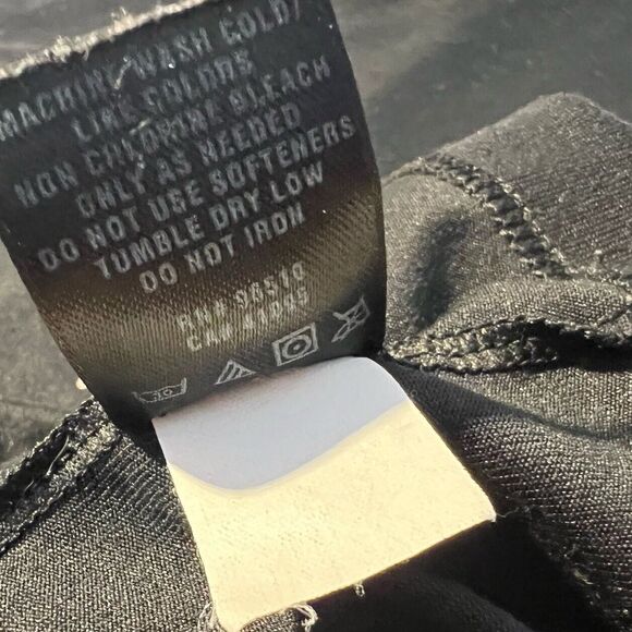 Under Armour L Graphic T Shirt Only The Tough Survive Heat Gear Semi Fitted - Picture 7 of 10